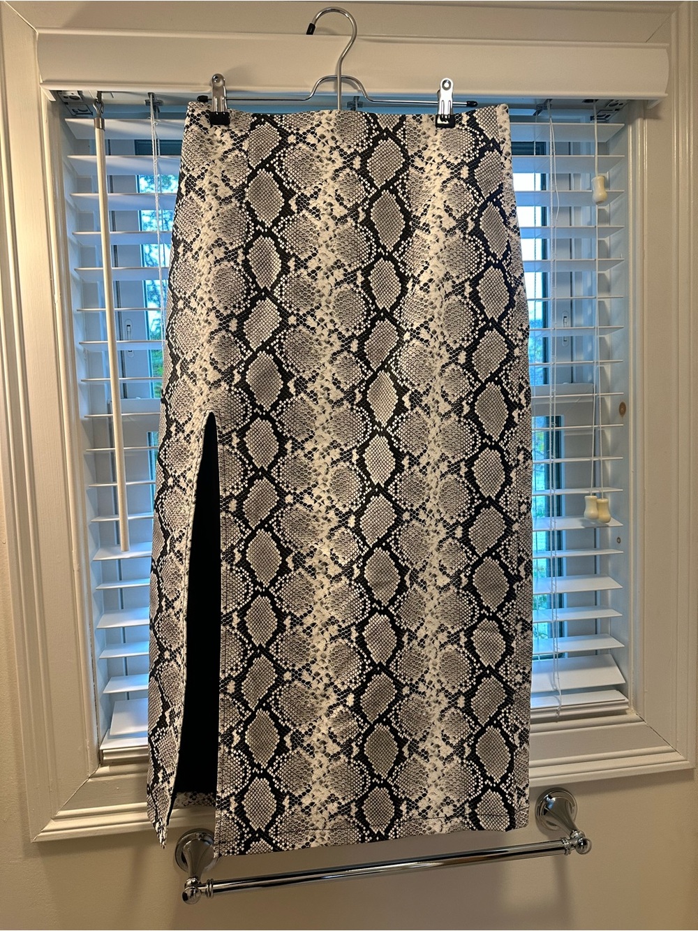 Topshop Black & White Snake-Print Midi Skirt with Side Slit